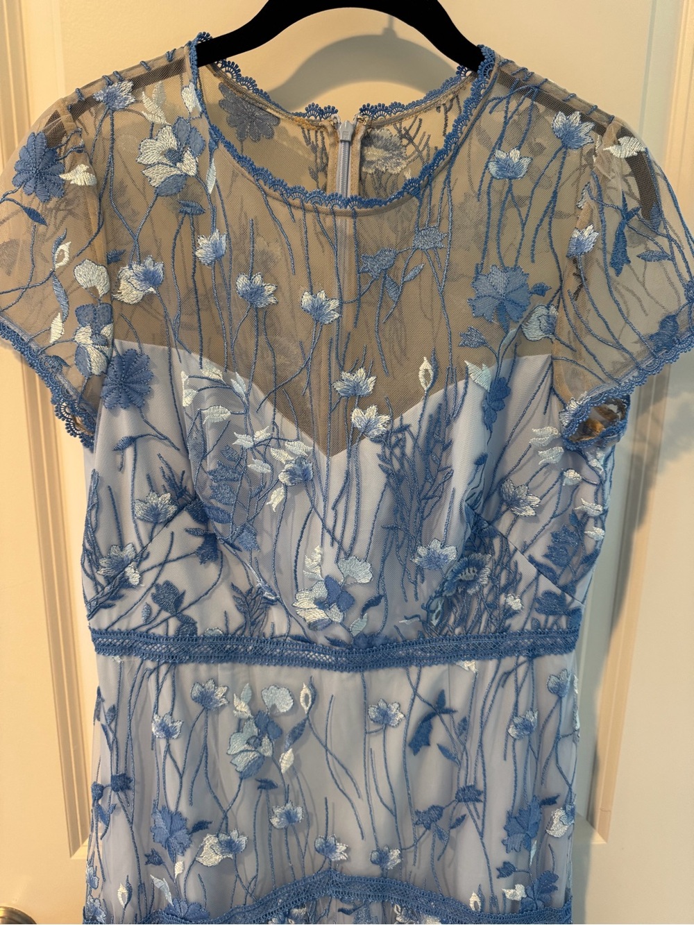 NWT Monique Lhuillier Pale Blue Embroidered Lace Tiered Maxi Dress | Size 10 - Picture 5 of 7